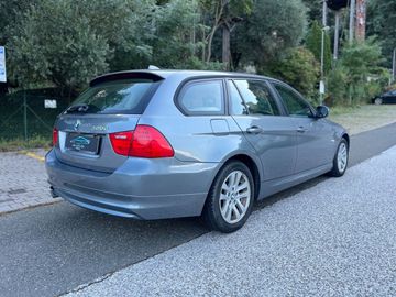 BMW 320 - 5