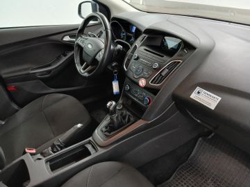 Ford Focus - 10