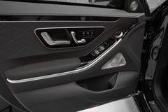 S 680 GUARD 2026 BLACK / BLACK