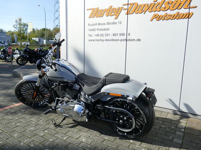 Harley-Davidson BREAKOUT 117 FXBR