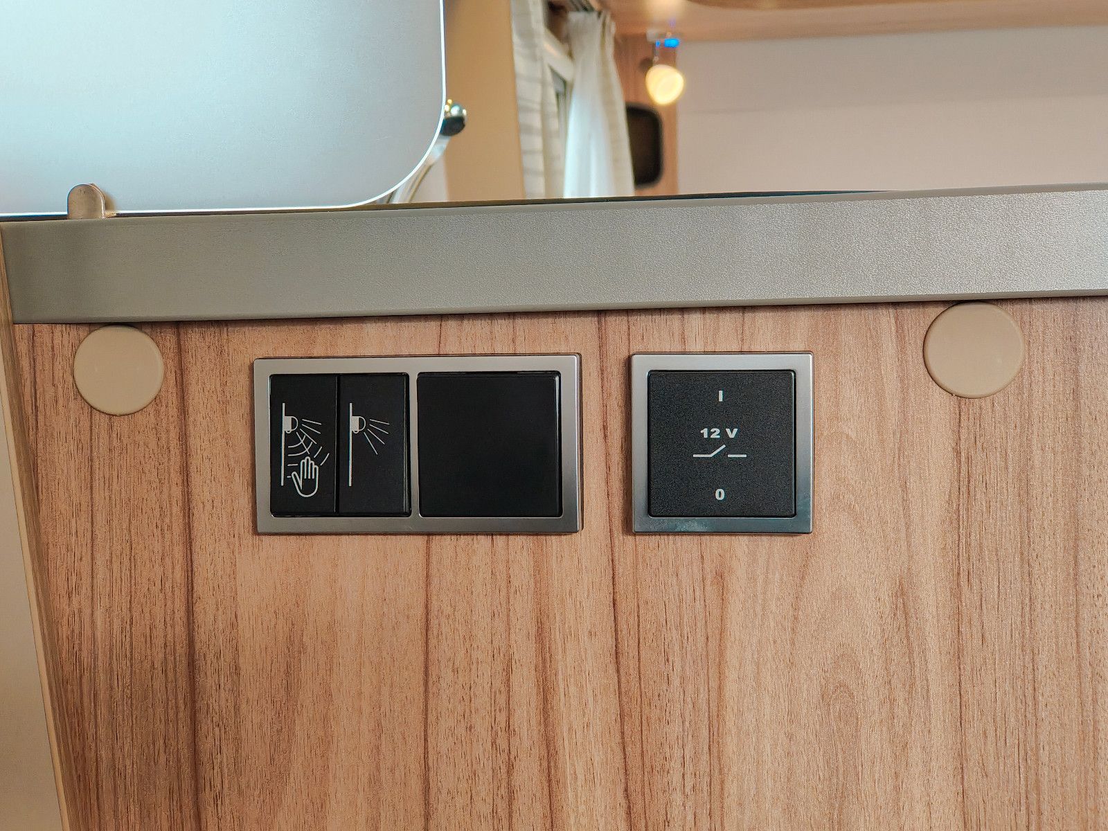 Fahrzeugabbildung HYMER / ERIBA / HYMERCAR Feeling 442 - 6.824€ Sparen!!!