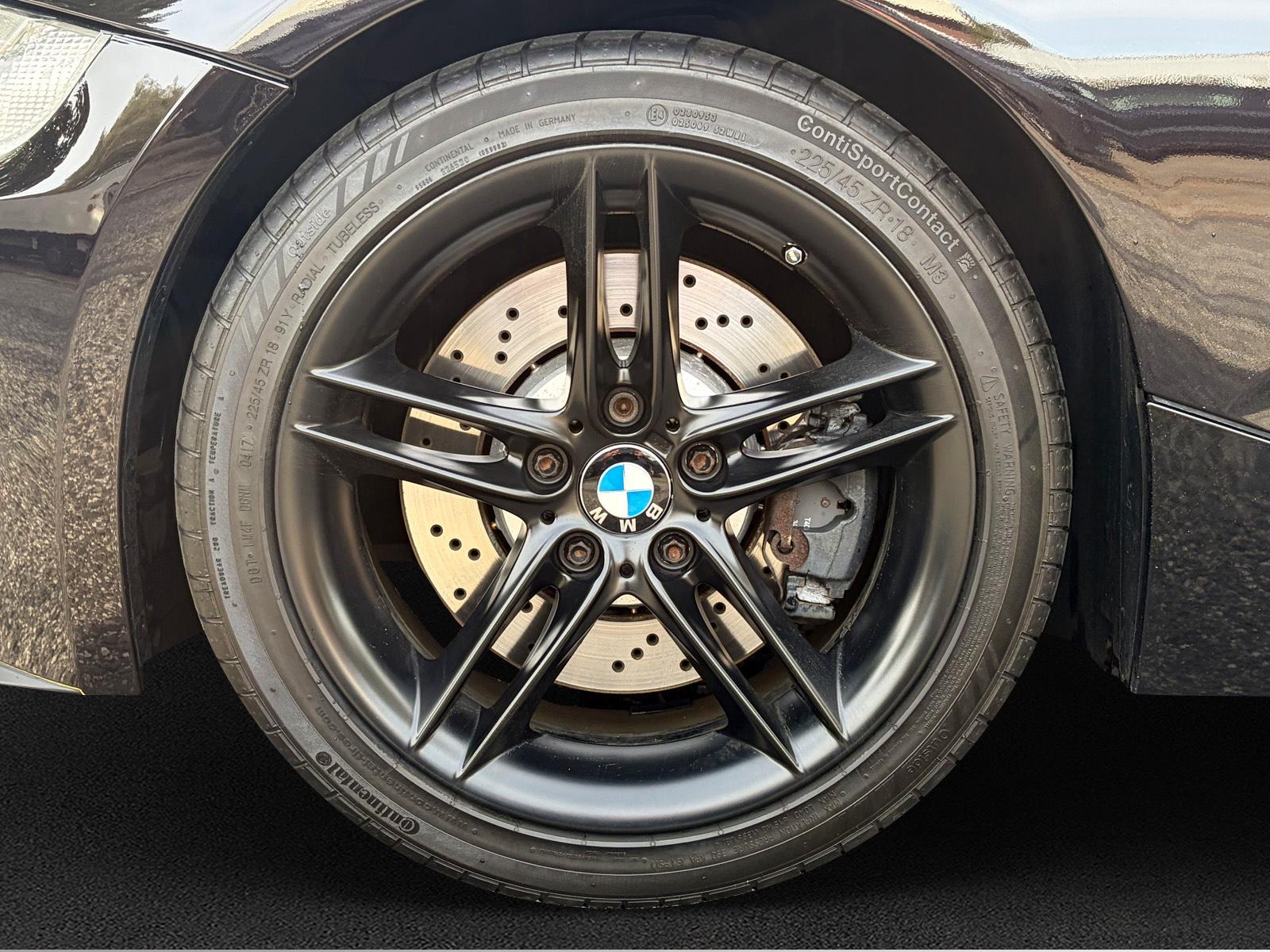 BMW Z4 M Coupé 3.2 343 ch • Boîte manuelle 6 • Sièges Sport M & chauffants - Régulateur • Cuir • GPS