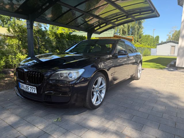 BMW 730