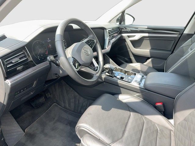 Touareg Elegance eHybrid 4M. AHK 360° HUD PANO