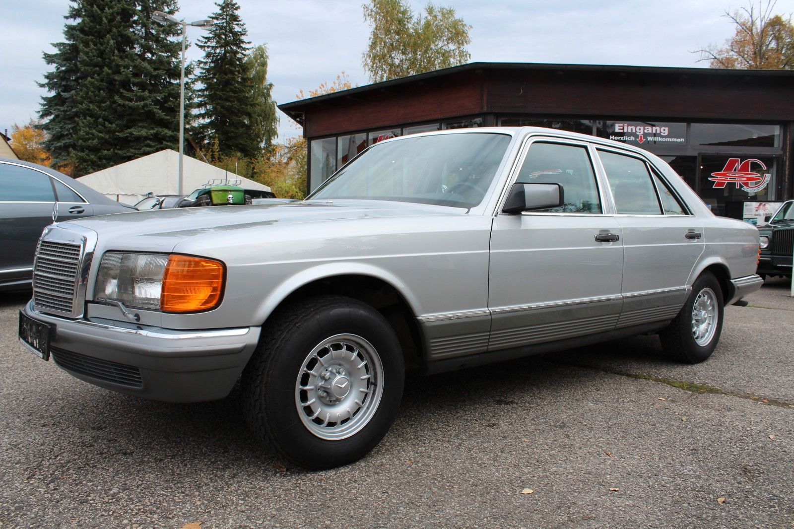 380 SE V8-Zylinder Limousine erste Sahne !!