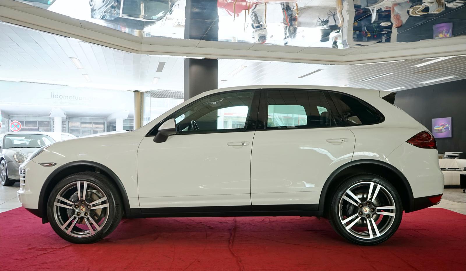 Porsche Cayenne Diesel ACC AHK PDLS Standheizung 14-Wege