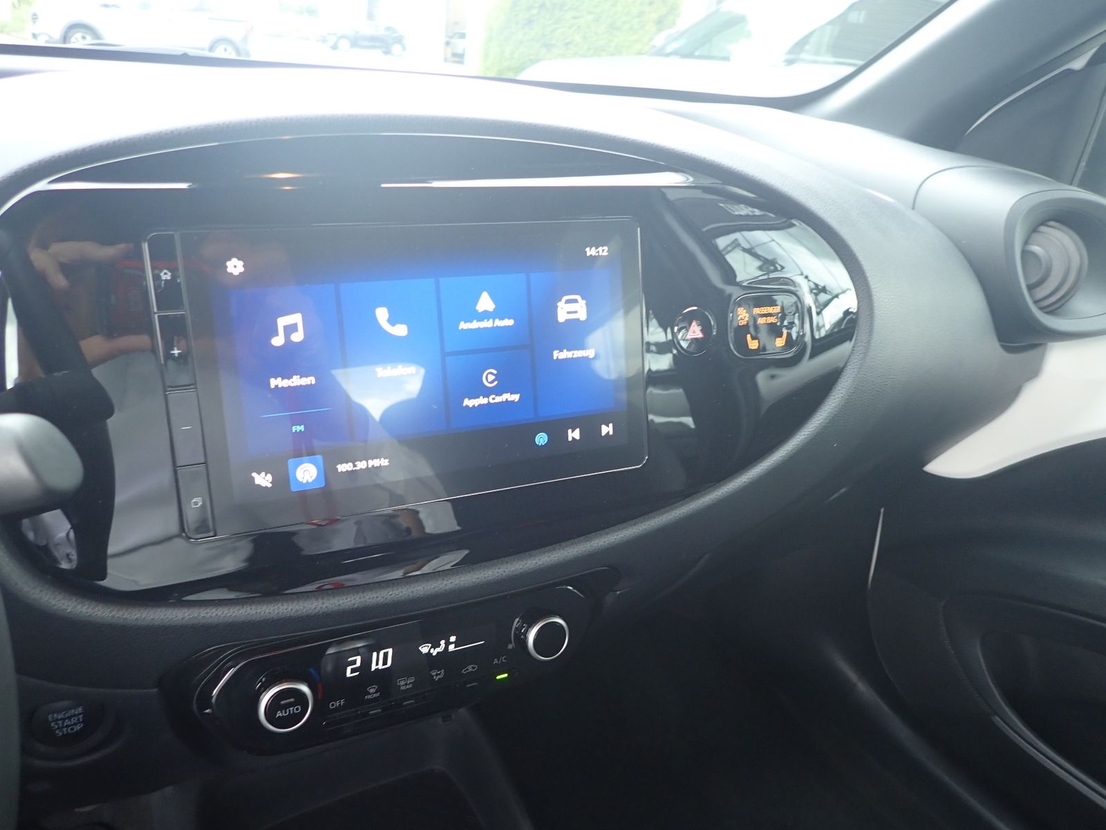Fahrzeugabbildung Toyota Aygo X Play 1.0 5tg.