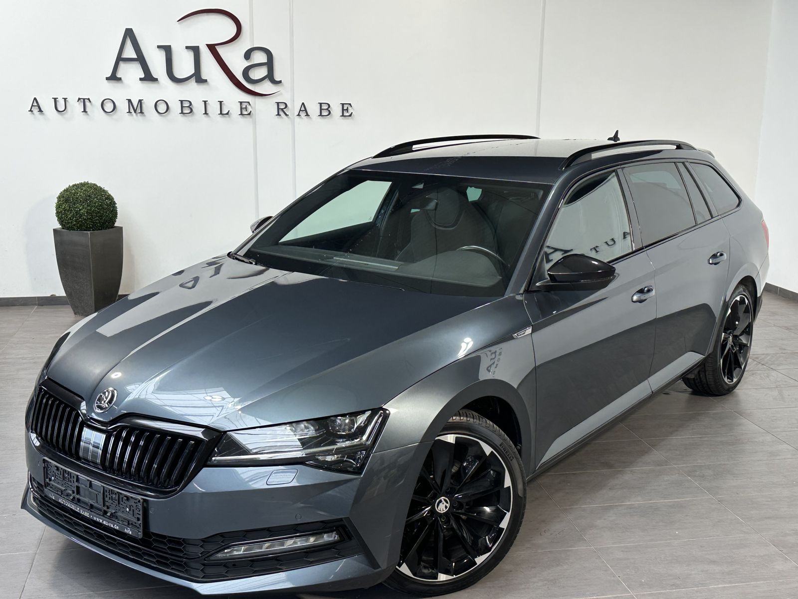Fahrzeugabbildung SKODA Superb Combi 2.0 TDI Sportline NAV+LED+AHK+VCOCK