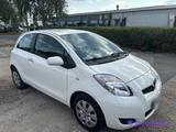 Toyota Yaris 1,0-l-Dual-VVT-i Cool Cool - Toyota Yaris mit Benzin-Antrieb: Kleinwagen, 1.0