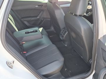 Fahrzeugabbildung CUPRA Formentor 1.5 TSI DSG Klima Rückfahrkamera