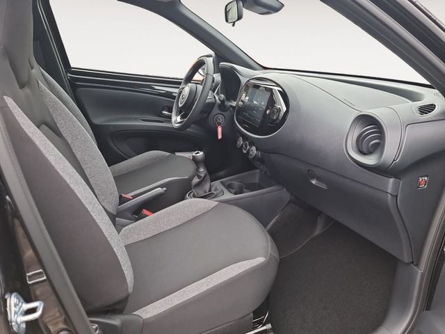 Aygo X Play