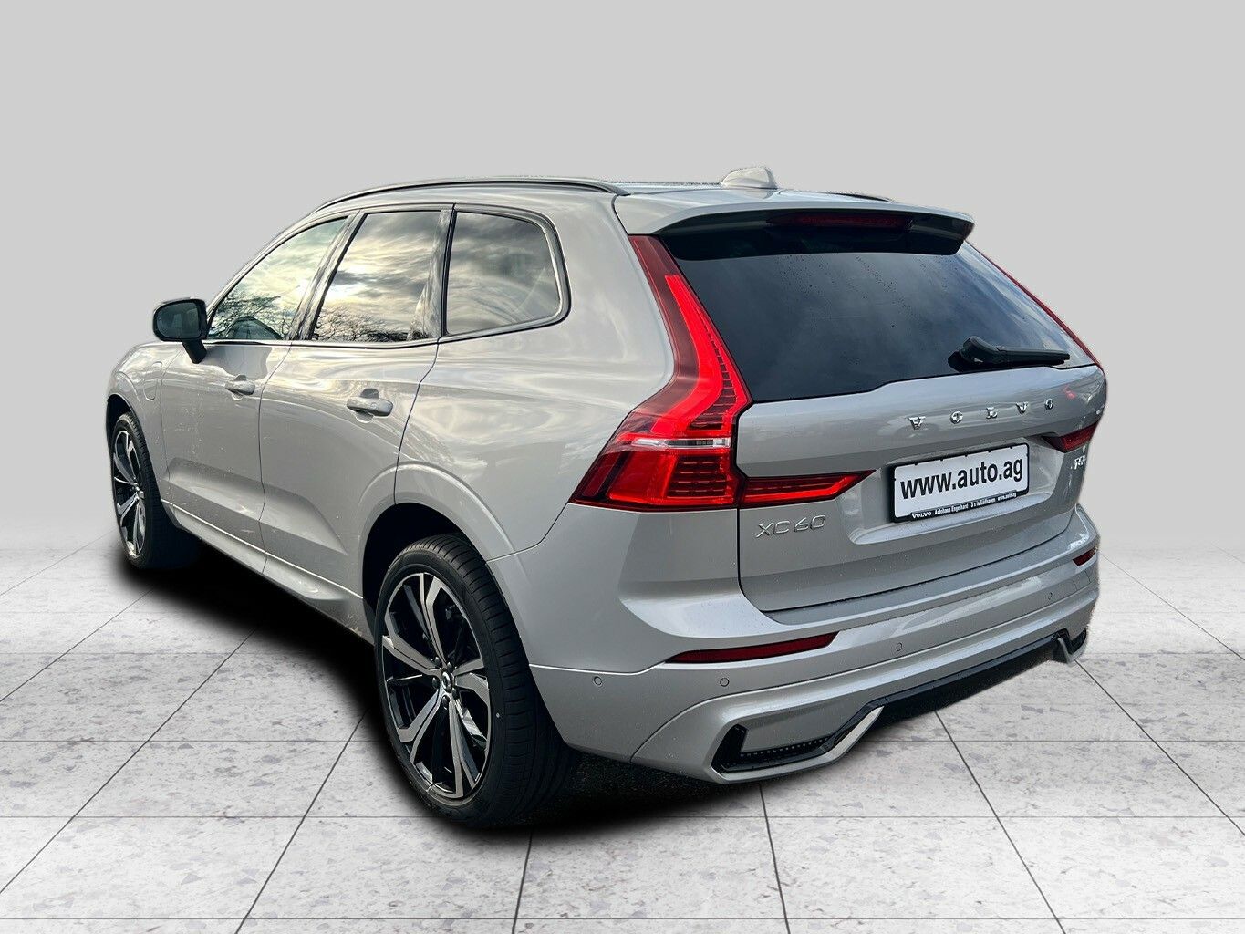 Volvo XC60 T8 ULTRA DARK DEAL 744 EURO imagem 3