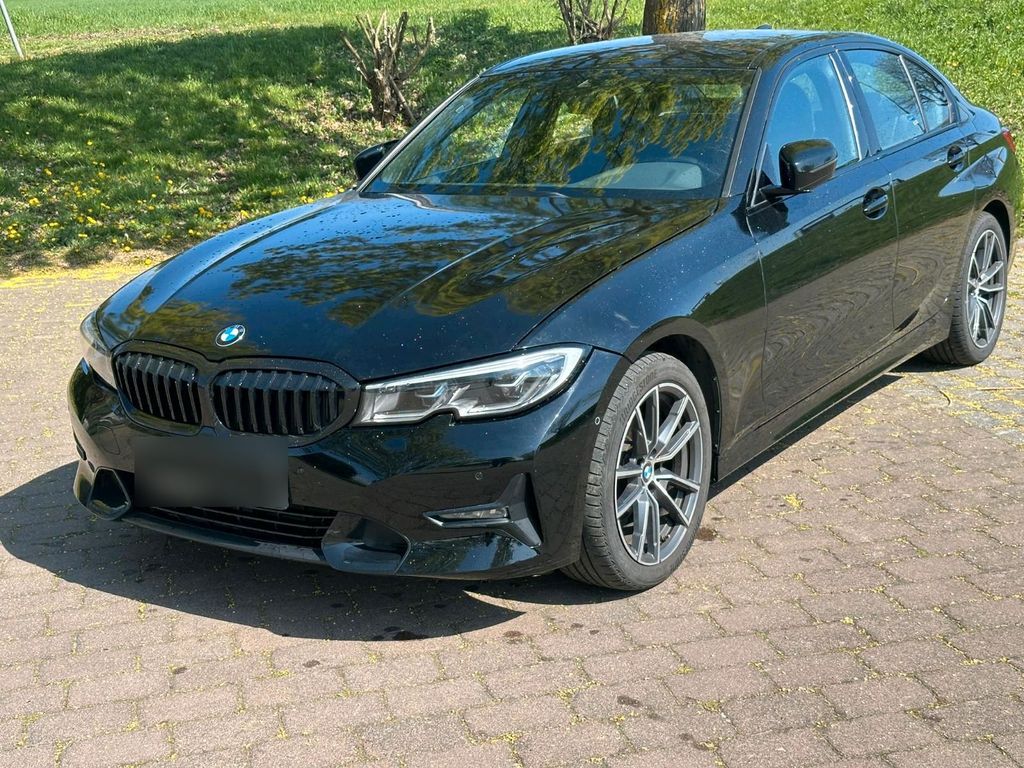 Image of BMW 320
