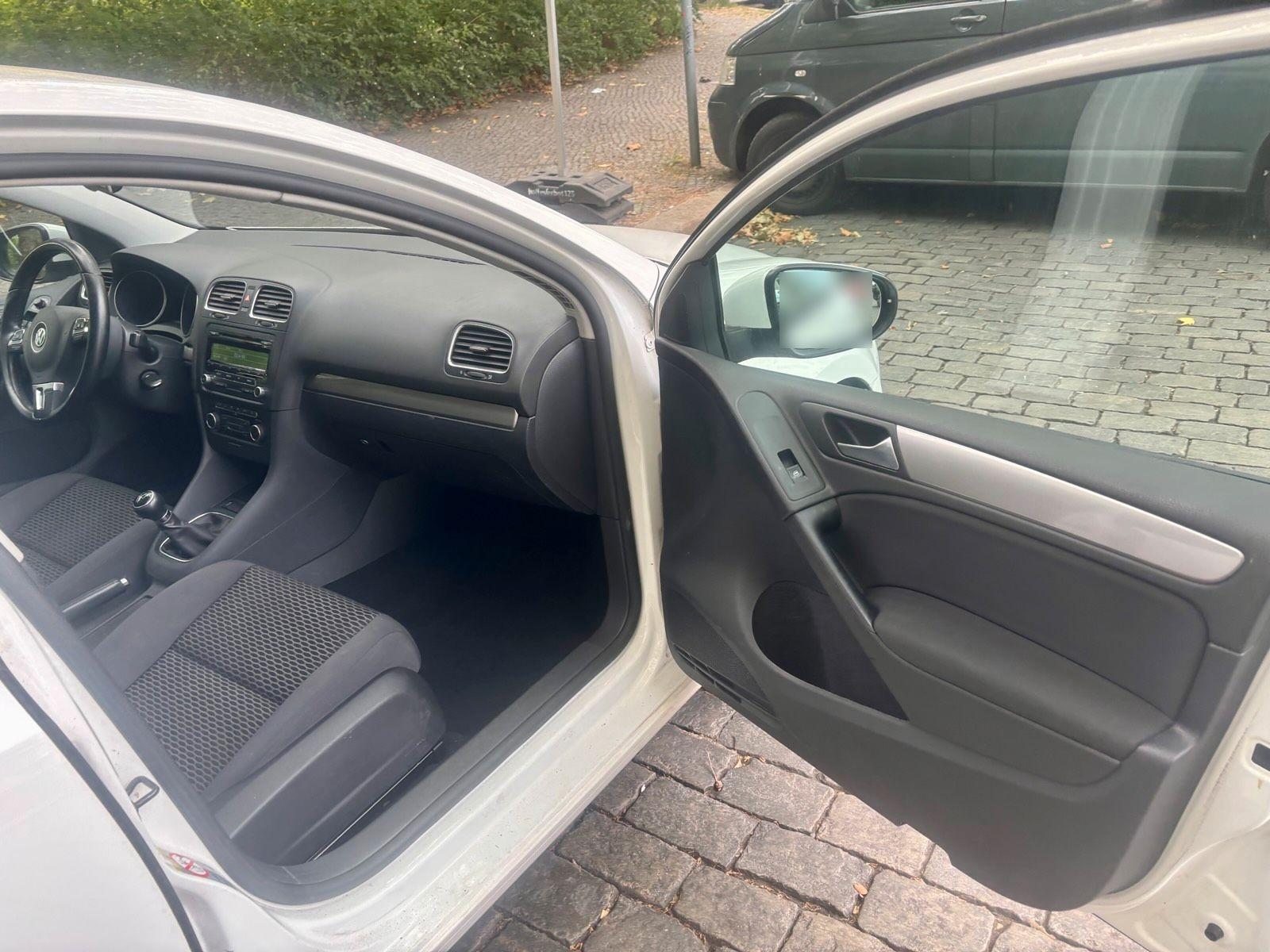 Volkswagen Golf 2012 — photo 11