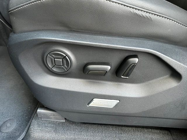 Touareg Elegance 4M TSi DSG Navi AZV Standh Eleg