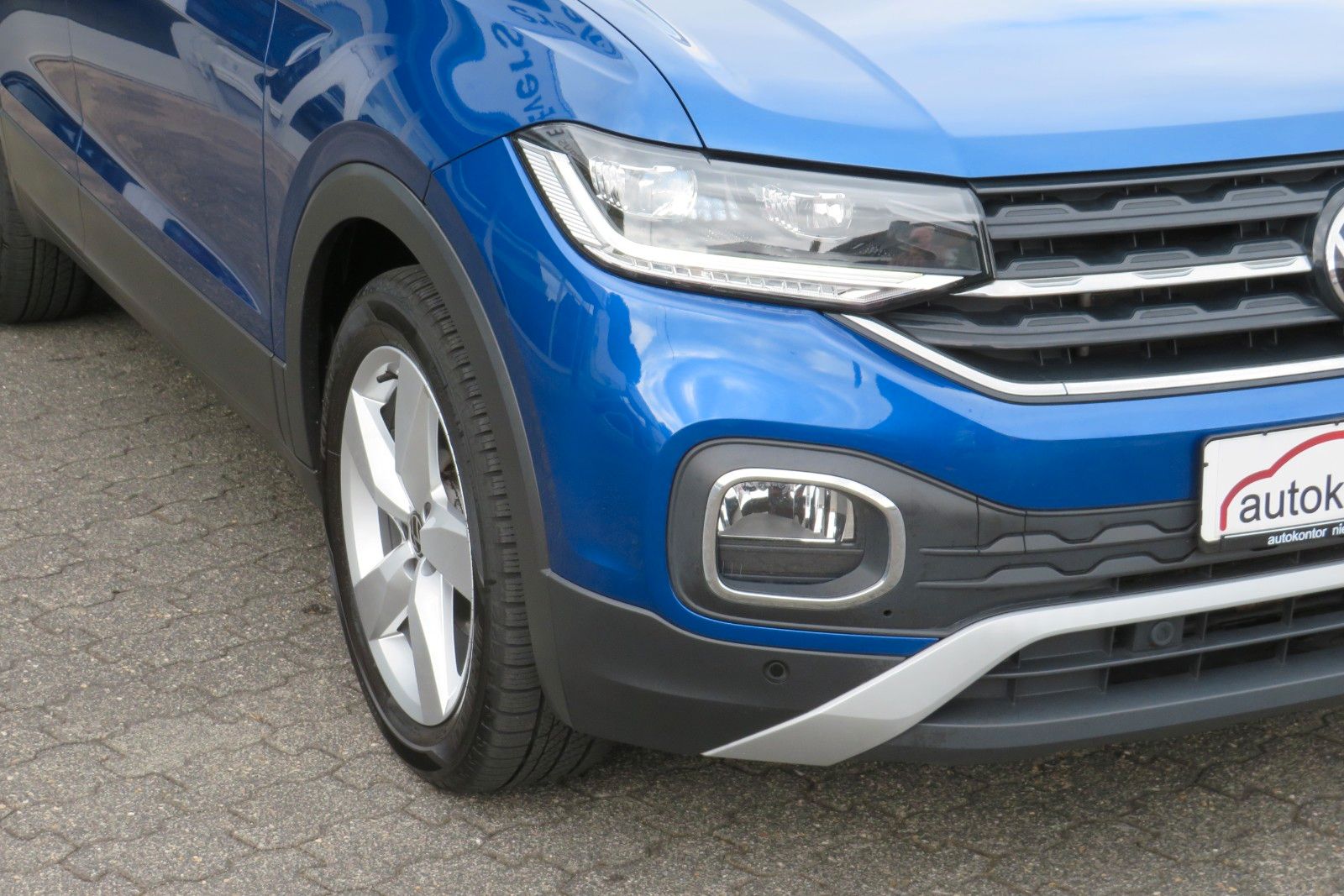 Fahrzeugabbildung Volkswagen T-Cross Highline DSG ACC NAVI AHK APP 1.HAND