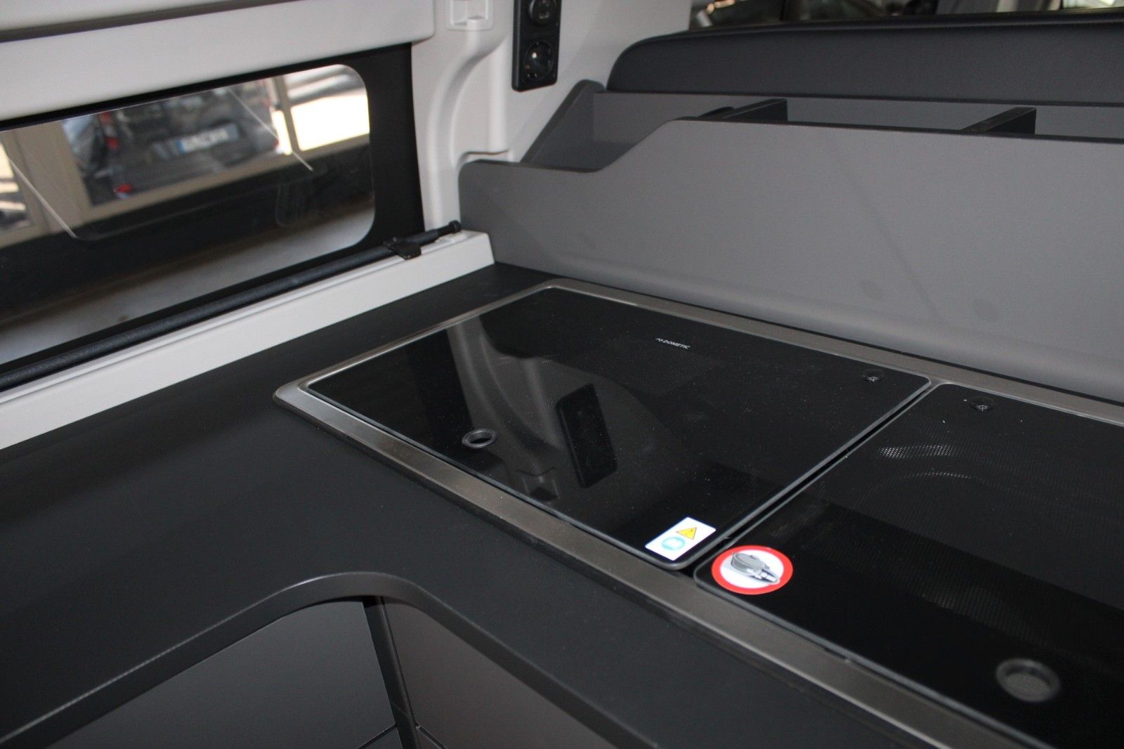 Fahrzeugabbildung Ford NUGGET L1 Active ALLRAD + Aufstelldach SOFORT