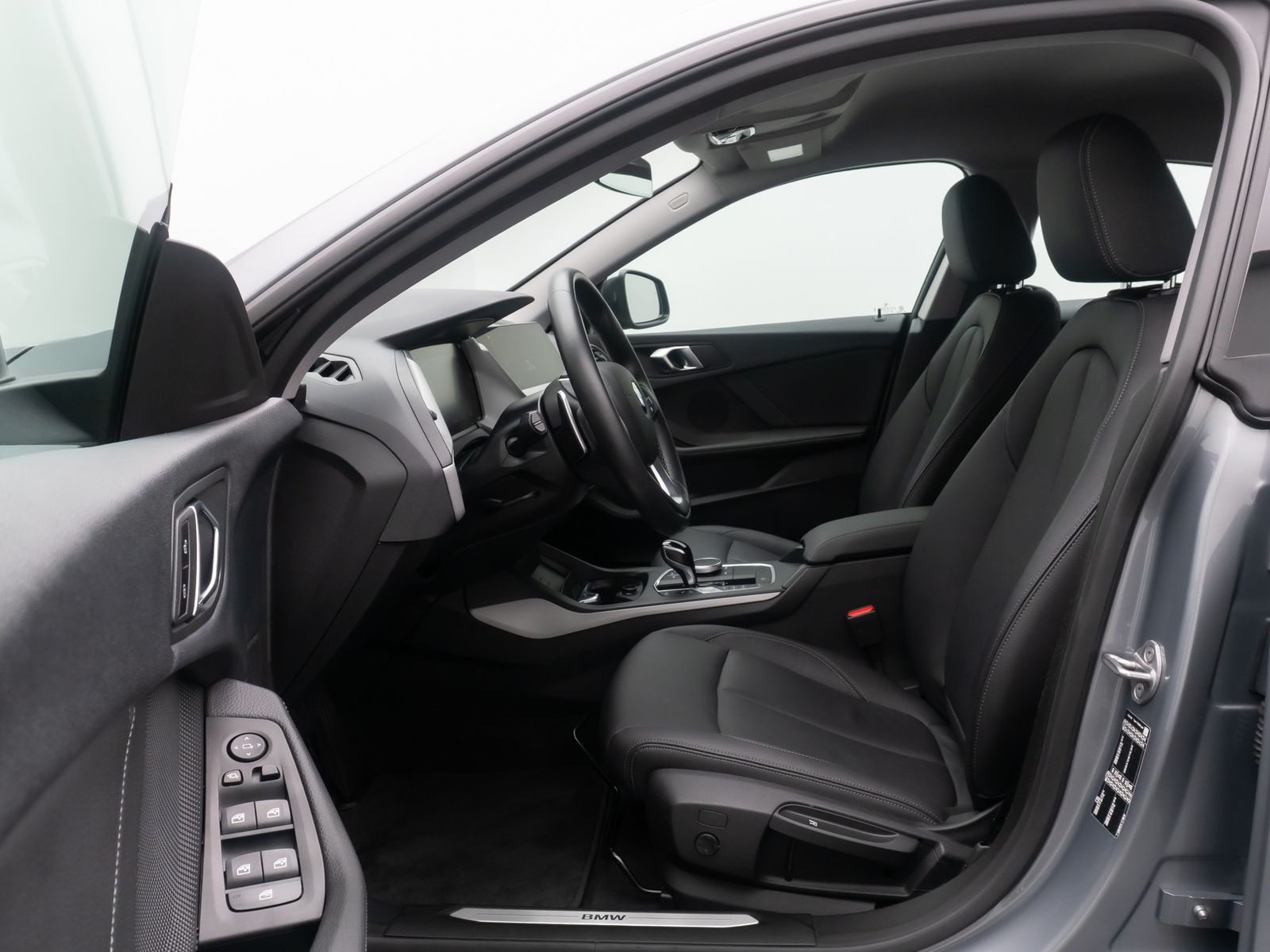 Fahrzeugabbildung BMW 220 Gran Coup&eacute; HUD DAB Sport AdaptLED PDC Leder