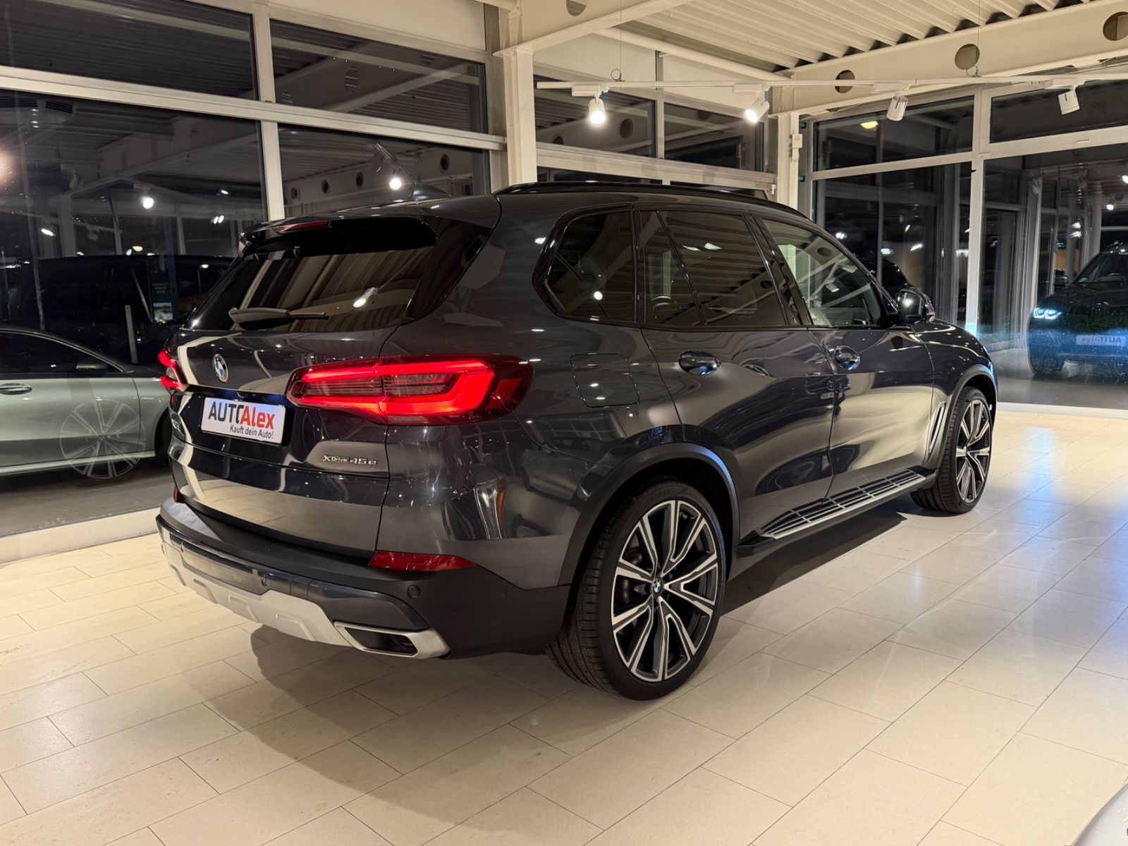 BMW X5 xDrive  B&W LASER PANO MASSAGE + GARANTIE imagem 2