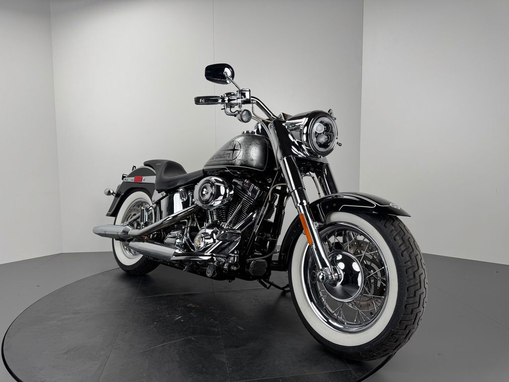 Fahrzeugabbildung Harley-Davidson SOFTAIL HERITAGE *ShinyGreyStar *Costum