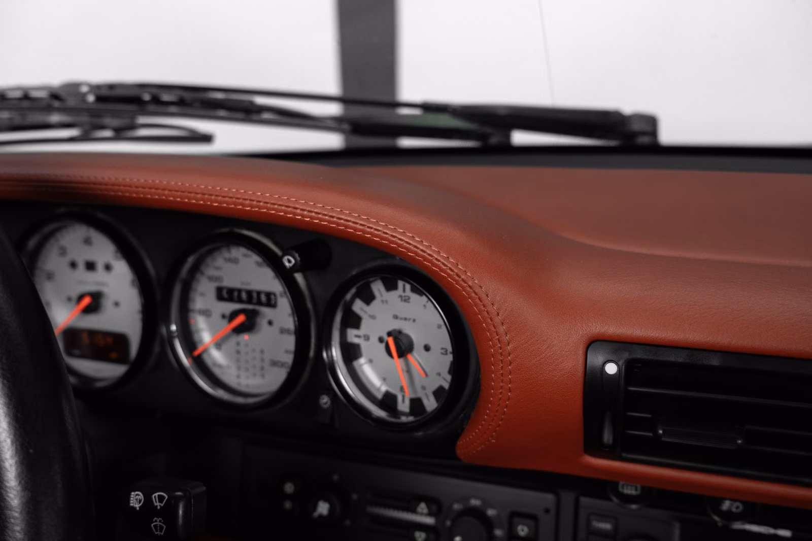 Porsche 993 Carrera Coupé deutsches Fahrzeug m. Historie