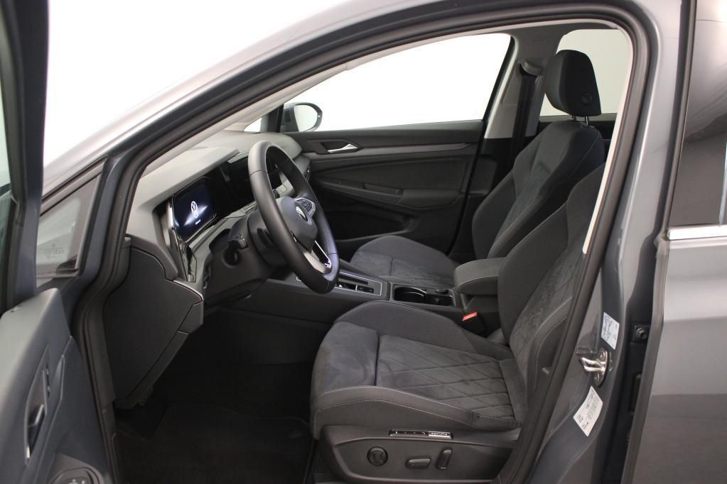 Volkswagen Golf Style 1.5 eTSI Tempo*PDC*RFK*SH*Klima*Nav