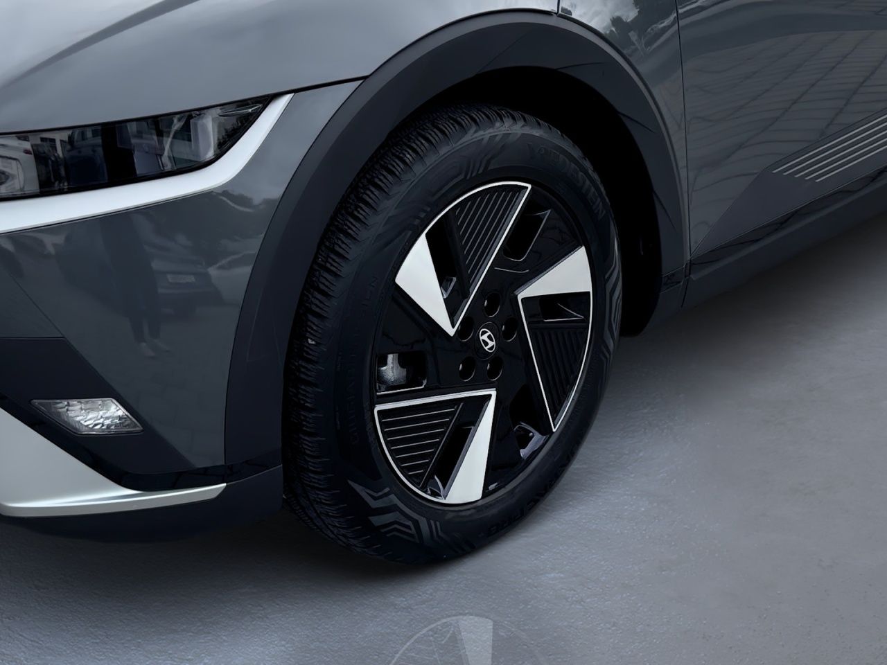 Fahrzeugabbildung Hyundai IONIQ 5 DYNAMIQ EL.HECK*LED*ACC*LHZ*NAV*CARP
