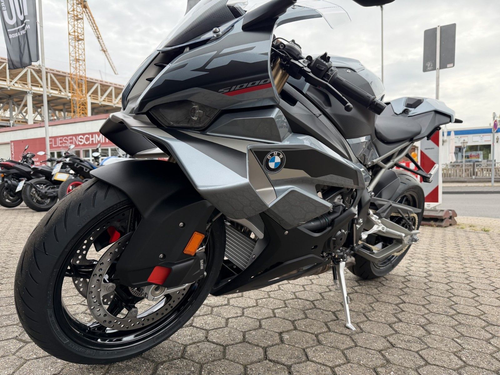 Fahrzeugabbildung BMW S 1000 RR Akrapovic, M-Kette, Race Paket