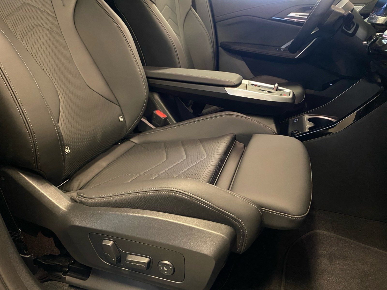 BMW iX1 - Bild 13