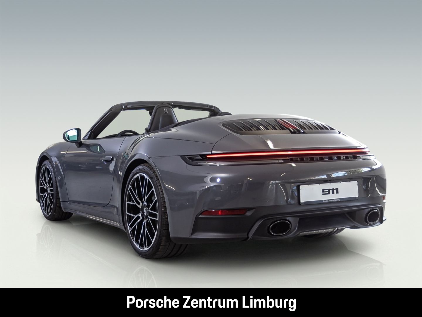Porsche 992 911 Carrera Cabrio Sportabgas BOSE 21-Zoll imagem 3
