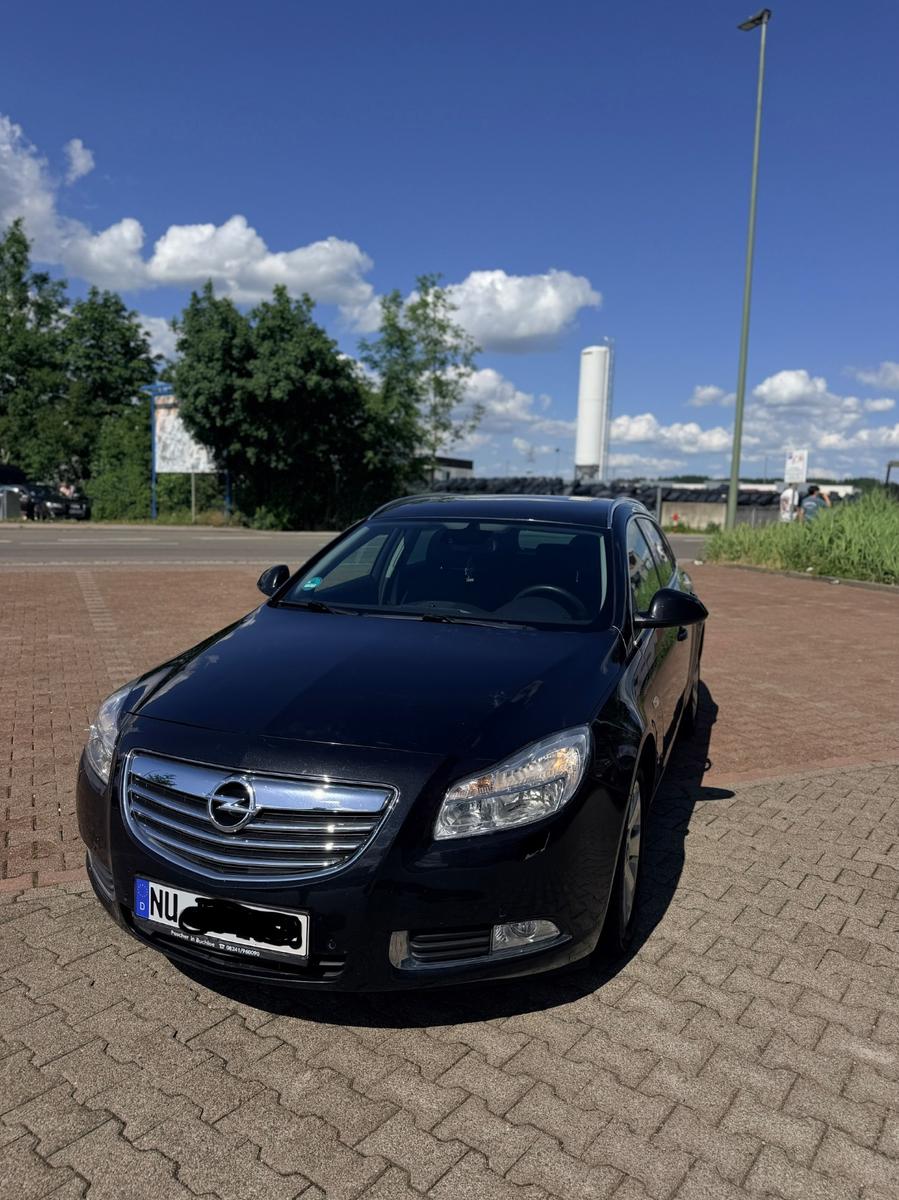 Opel Insignia 2011 — двигун 1.956 cm³, 160 HP (118kW)