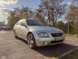 Lexus IS 200 Sport Automatik  - Lexus IS 200 mit Benzin-Antrieb