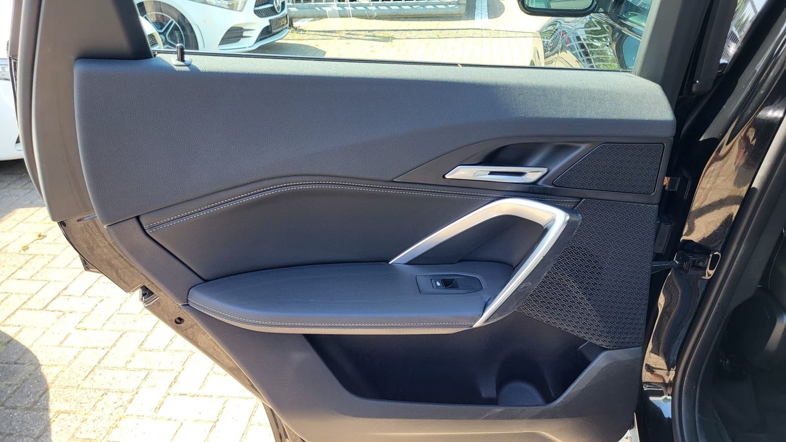BMW X1 18 d sDrive xLine Live Cockp.Plus Kam PDC LED foto 23