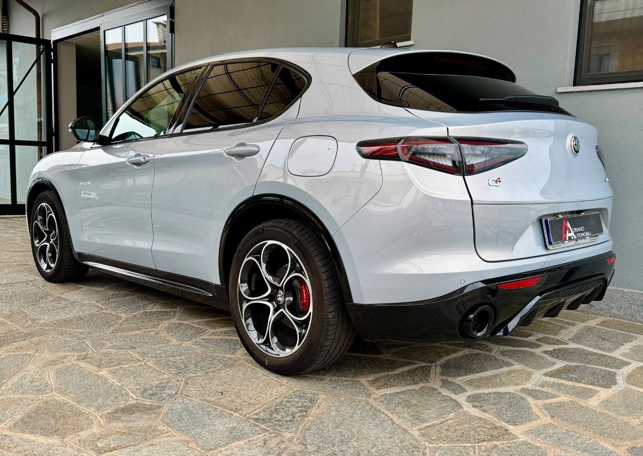 Alfa Romeo Stelvio 2.2 t Veloce Q4 210cv auto imagem 2
