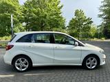 Mercedes-Benz B 180 d Style Style | TOP-Zustand | 4l Verbrauch - Mercedes B 180 mit Schiebedach
