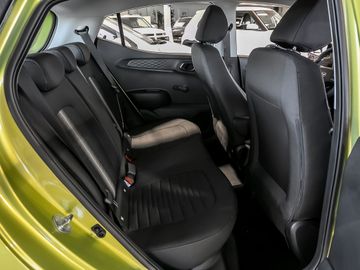 Hyundai i10 1.0 Trend Kamera Navi Spurhalteassistent DAB