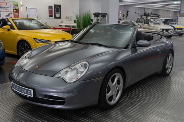 Porsche 996 Carrera 4 Cabriolet