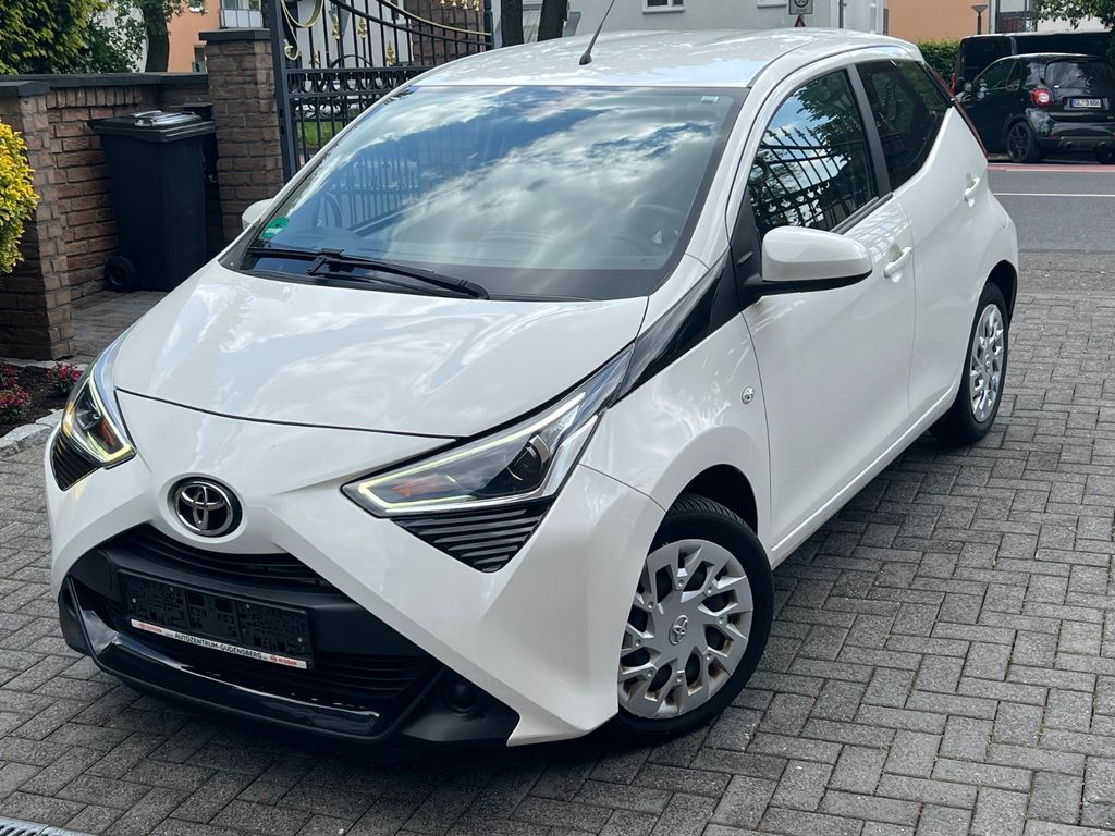 Image of Toyota Aygo (X)