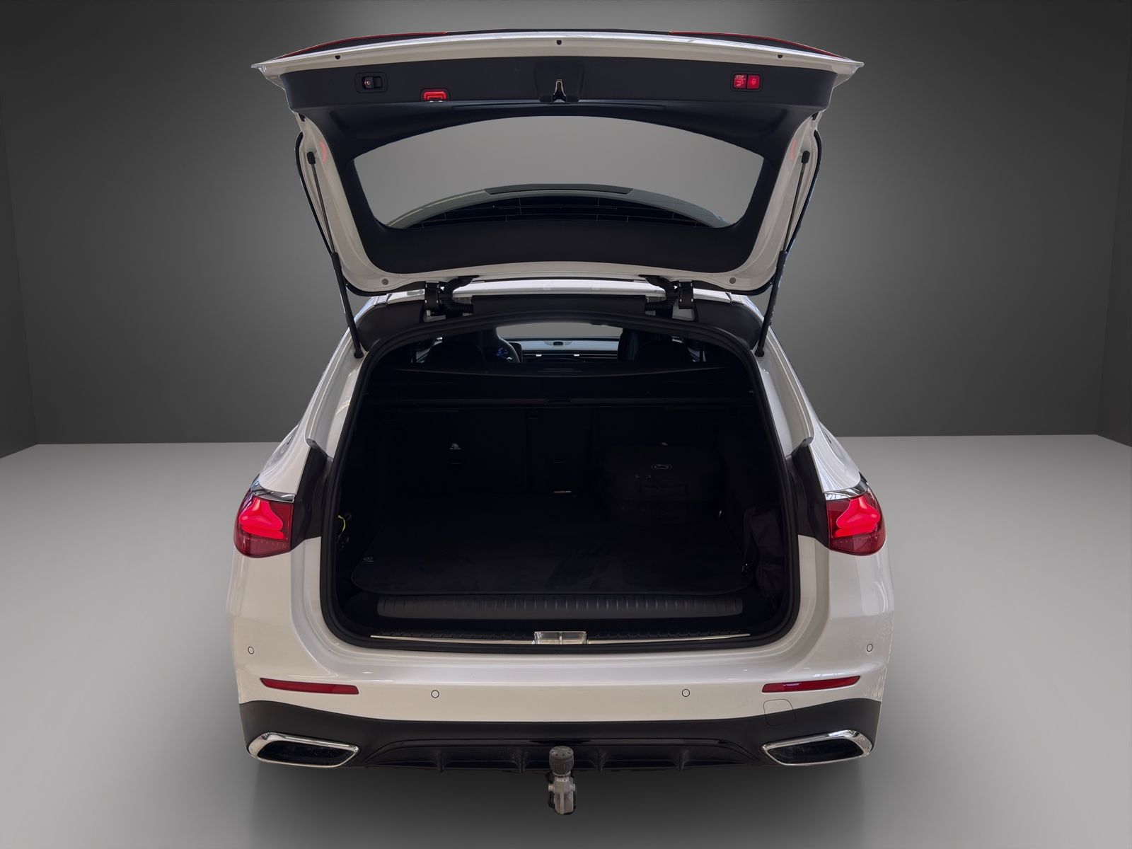 Mercedes-Benz E 300 T de 4M AMG*Superscreen*AHK*Burmester*20"* foto 12