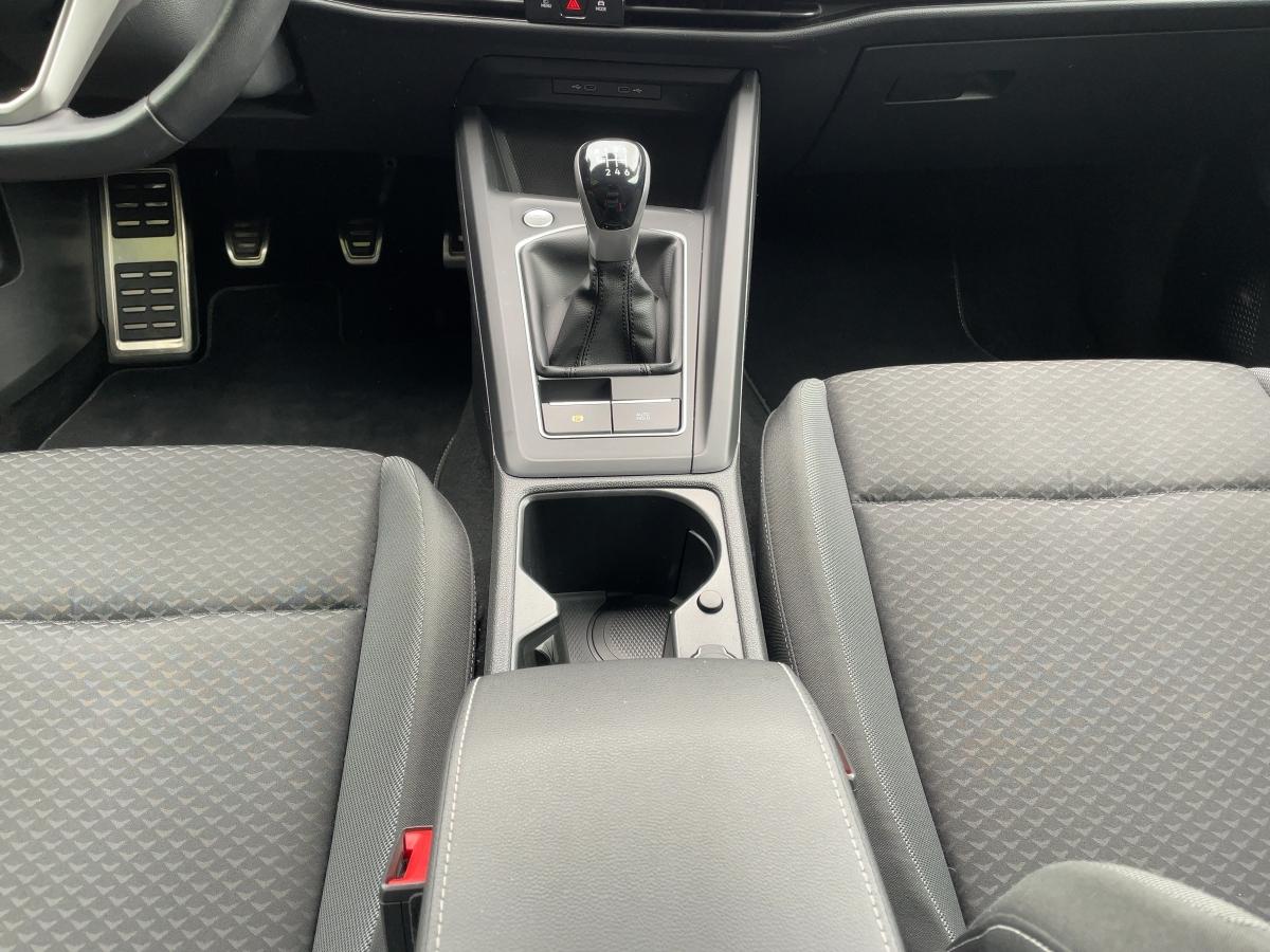 Volkswagen Golf VIII Variant 1.5 TSI Active CarPlay ACC AHK, миниатюра 14