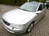 Opel Vectra 1.8 16V Selection - Opel Vectra: 1.8