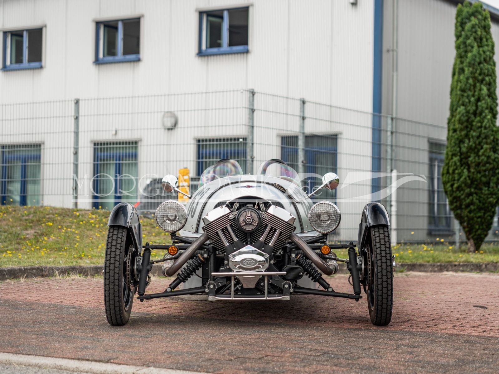 Fahrzeugabbildung Morgan 3-Wheeler *matt silber*