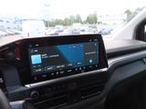 Volkswagen T7 Caravelle 2.0 TDI  Life LR DSG AHK 4,99% - schwarze Volkswagen T7 Caravelle