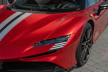 2022 Ferrari SF90 照片 10
