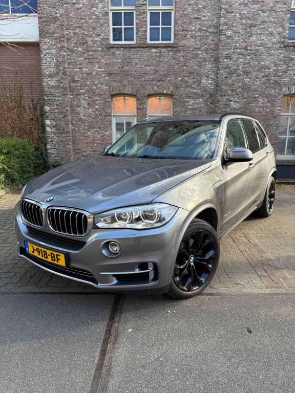Image of BMW X5
