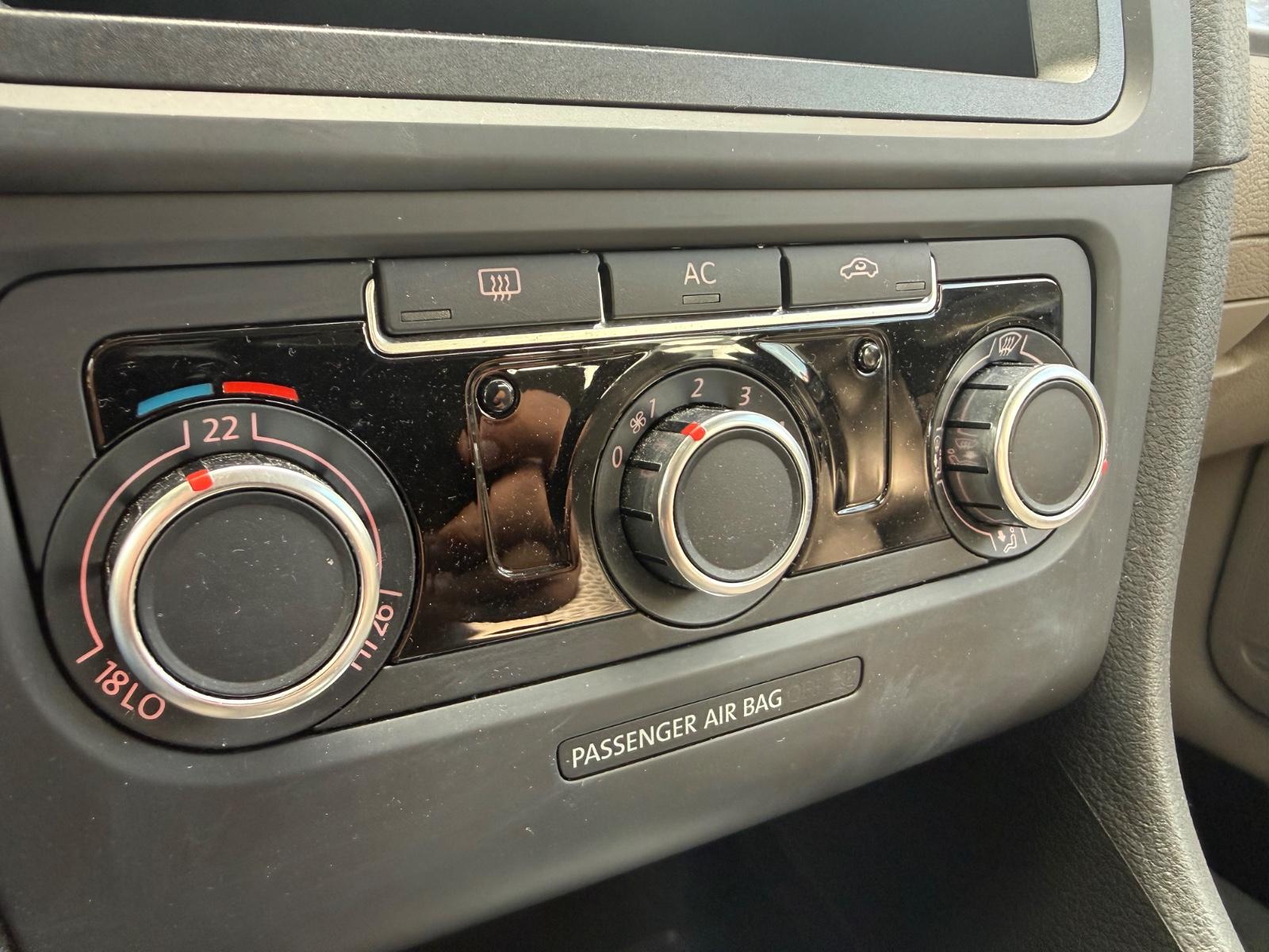 Volkswagen Golf VI MIT WENIG KILOMETER/GARANTIE/UNFALLFREI