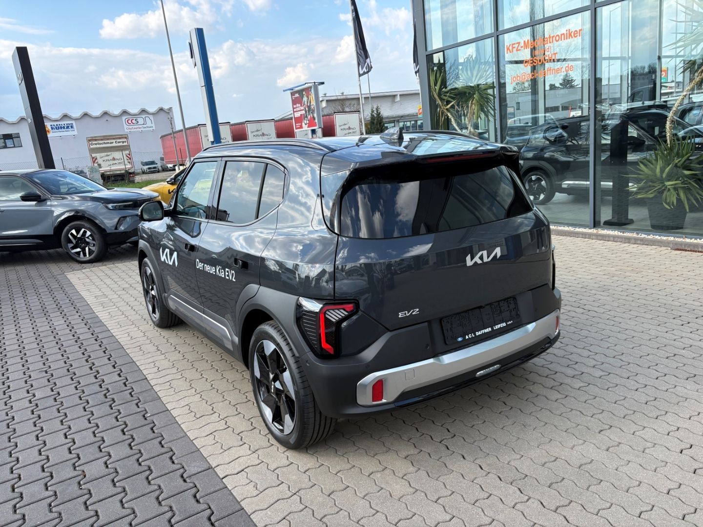 Fahrzeugabbildung Kia EV2 Earth 42,2-kWh 4 Sitze 360° Kamera Verkehrsz