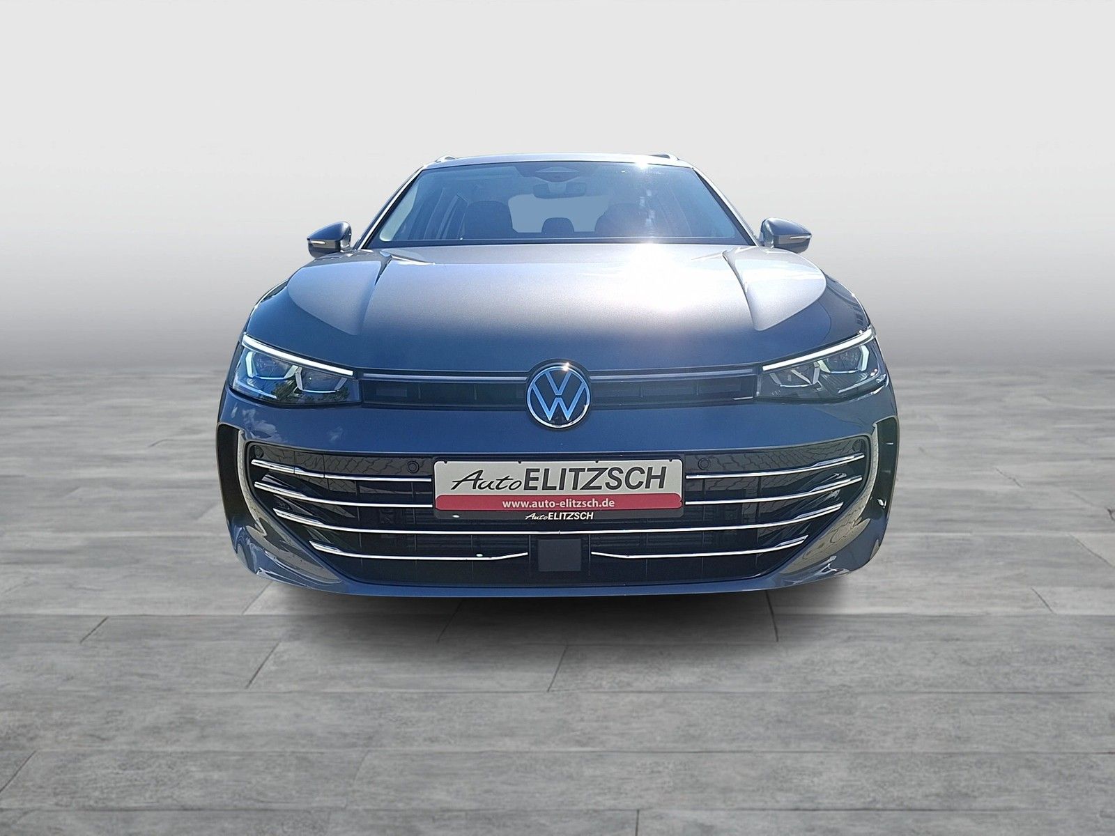 Fahrzeugabbildung Volkswagen Passat Variant TDI Elegance DSG Matrix AHK Navi