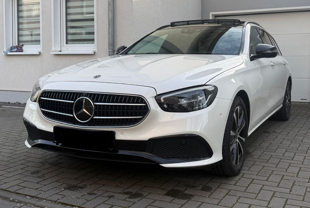 Mercedes-Benz E 300
