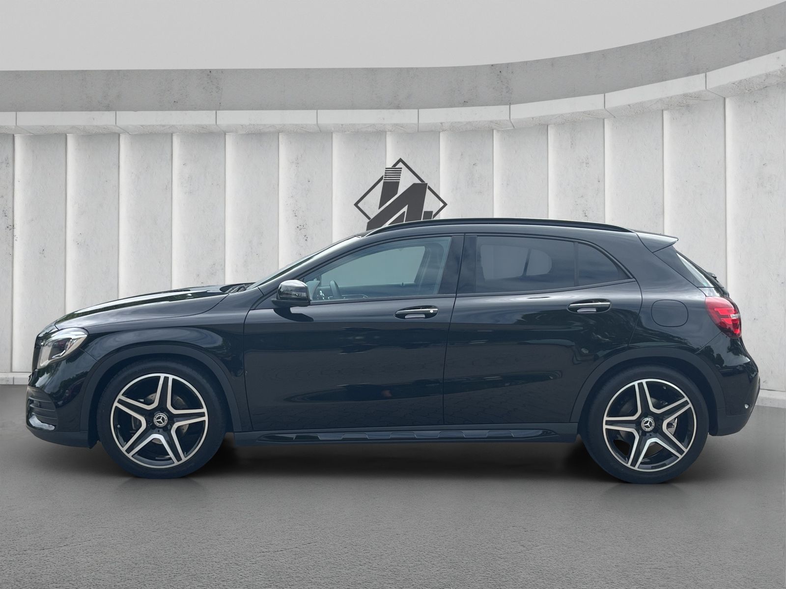 Fahrzeugabbildung Mercedes-Benz GLA 180 AMG-LINE*NIGHT-PAKET*LED*KEYLESS*LEDER**